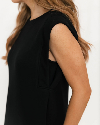 Rochie lungă și largă, cu buzunare laterale