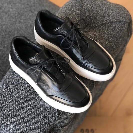 Adidași din piele neagră cu talpă groasă pentru bărbați