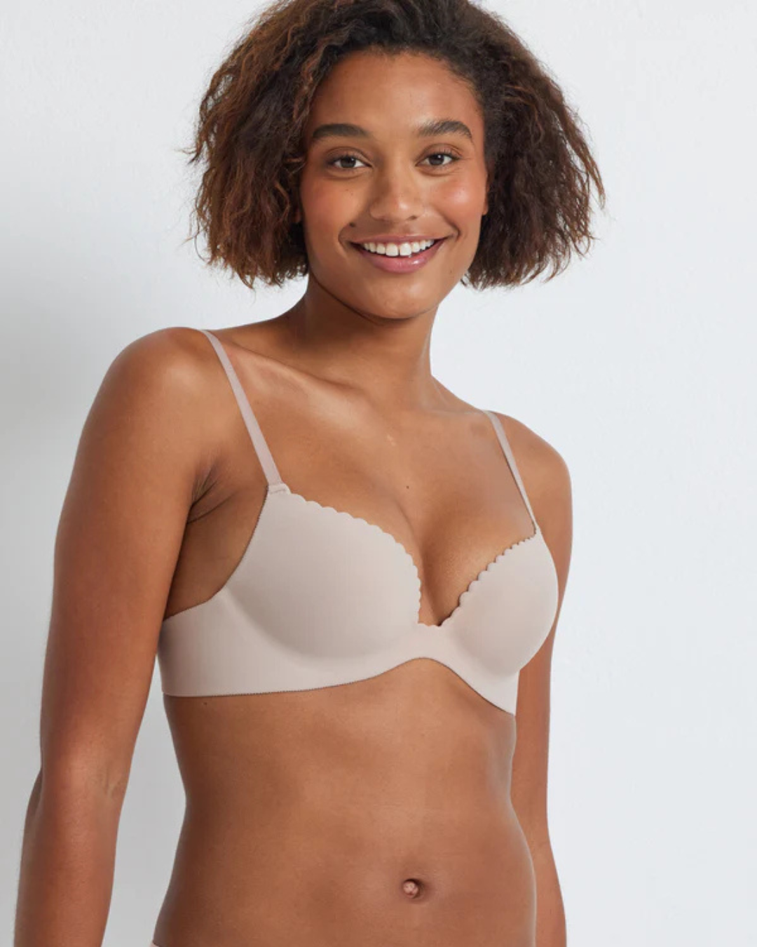 Sutien dintr-o singură piesă foarte moale ( OFERTĂ 2X1)