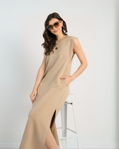 Rochie lungă și largă, cu buzunare laterale