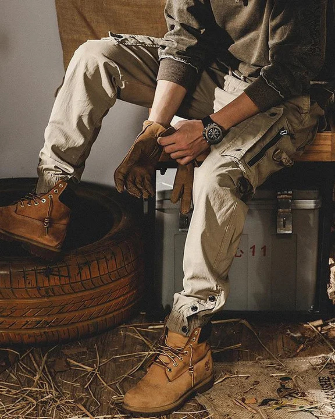 Pantaloni cargo cu mai multe genți de umăr 