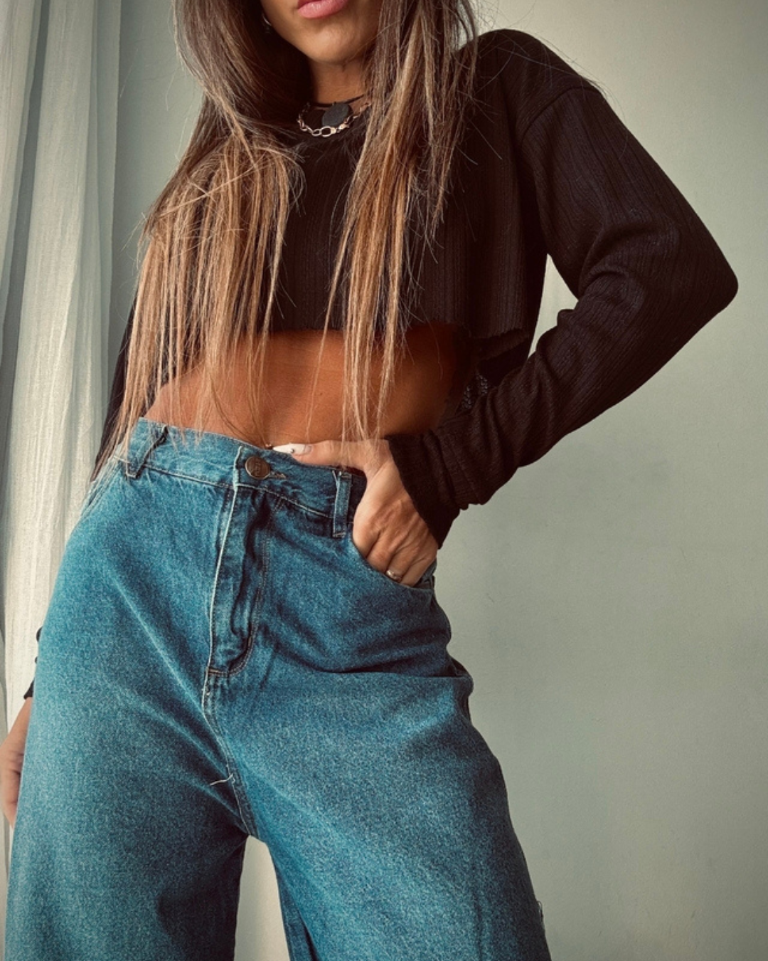 Blugi Largi și Ușori cu Talie Înaltă și Stil Relaxat