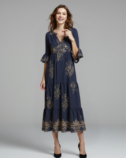 Rochie boemă cu imprimeu auriu și decolteu în V