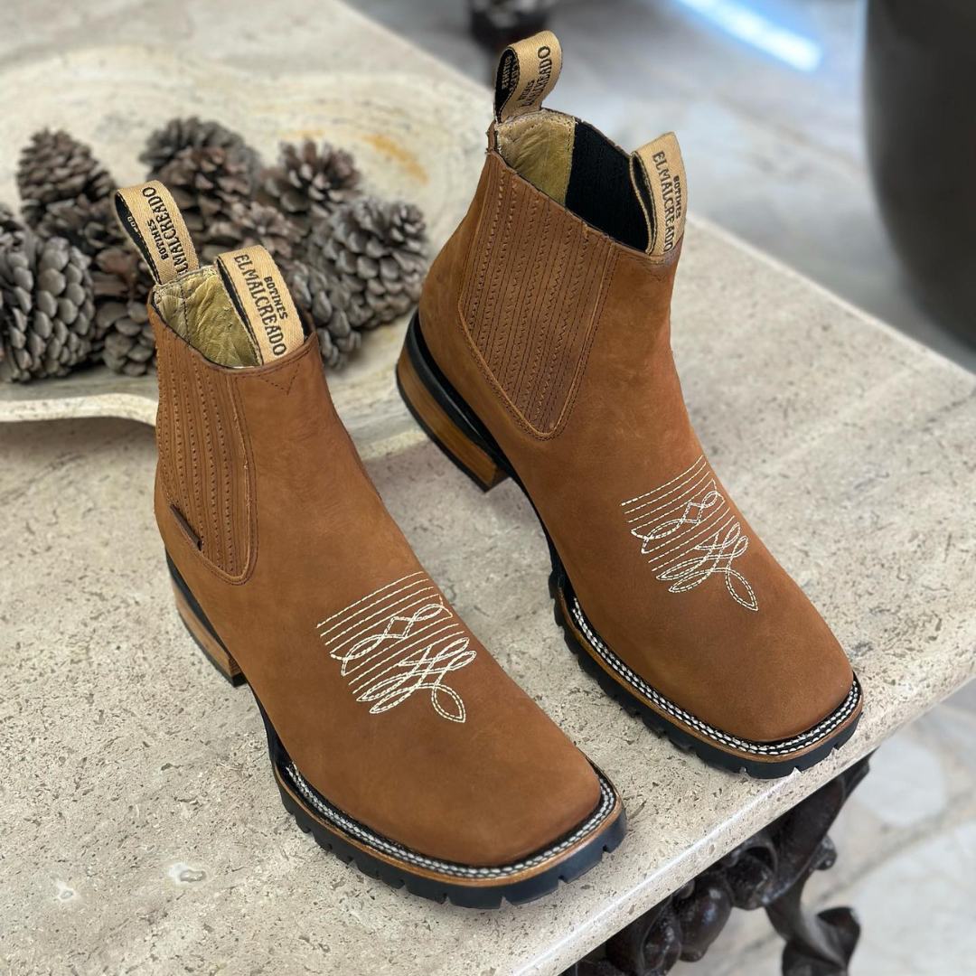 Ghete din piele cu talpă rezistentă