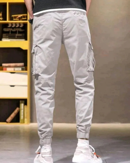 Pantaloni Cargo pentru Bărbați cu Croială Regulară și Buzunare cu Nasturi, Design Casual și Talie Reglabilă 