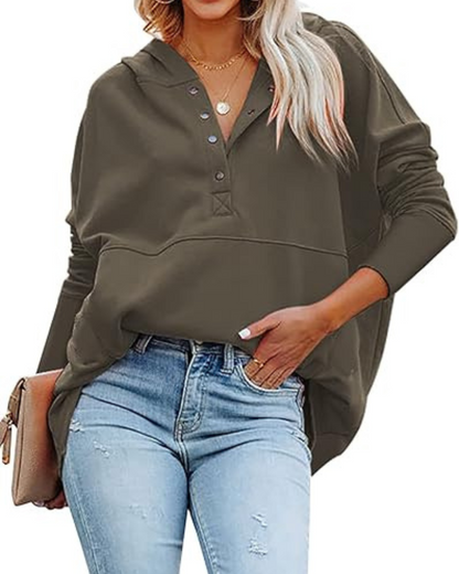 Pulover cu mâneci lungi, croi larg, decolteu în V și nasturi