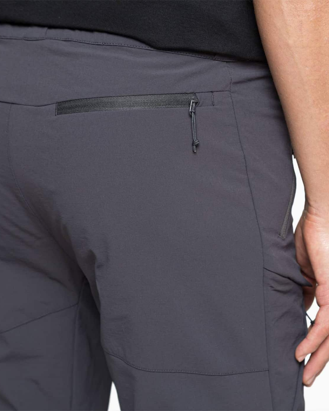 Pantaloni impermeabili și transformabili 