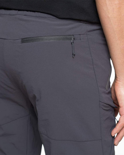 Pantaloni impermeabili și transformabili 