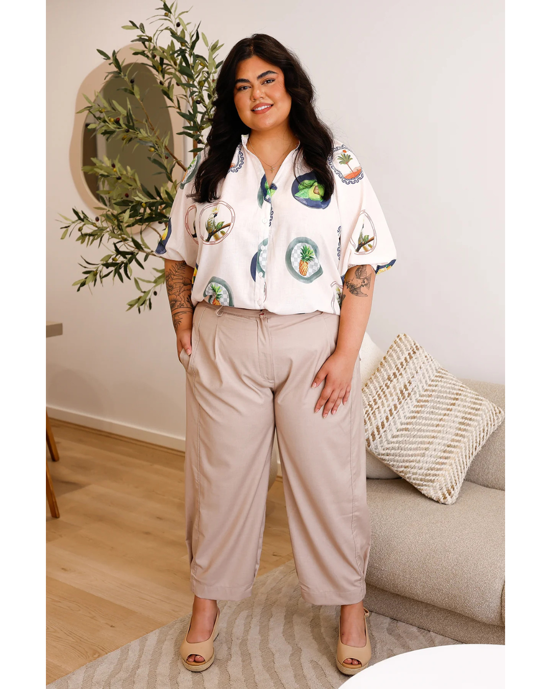 Pantaloni bărbătești pentru femei 